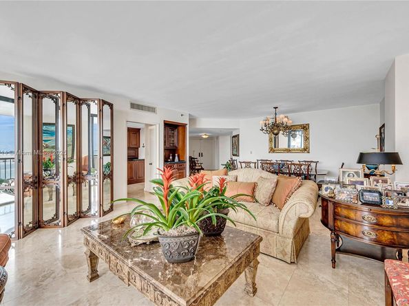 1581 Brickell Ave 1204, Miami FL 33129