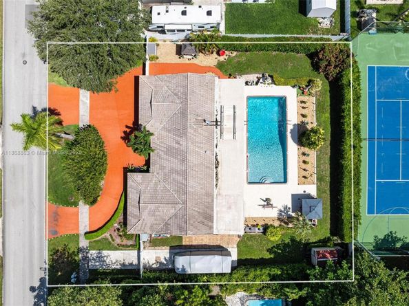 11905 SW 107th Ave, Miami FL 33176
