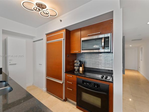 1830 S Ocean Dr 1612, Hallandale Beach FL 33009