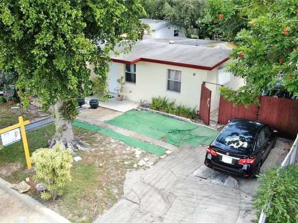 3611 SW 47Th Ave, West Park FL 33023