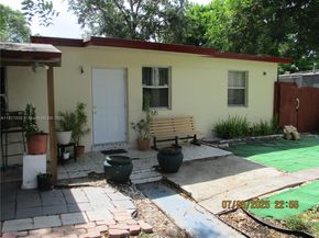 3611 SW 47Th Ave, West Park FL 33023