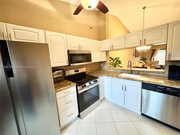3078 S Oakland Forest Dr 601, Oakland Park FL 33309