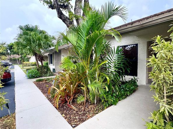 3078 S Oakland Forest Dr 601, Oakland Park FL 33309