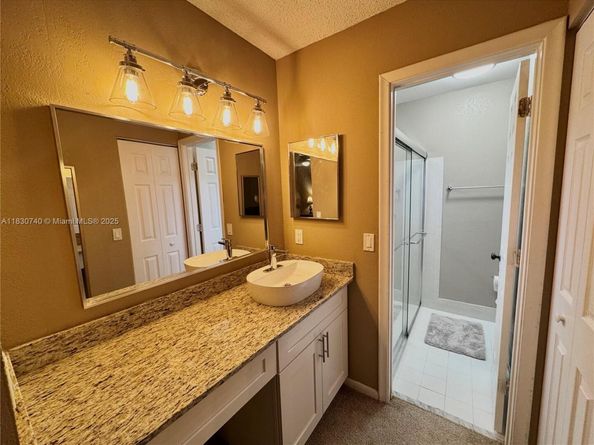 3078 S Oakland Forest Dr 601, Oakland Park FL 33309