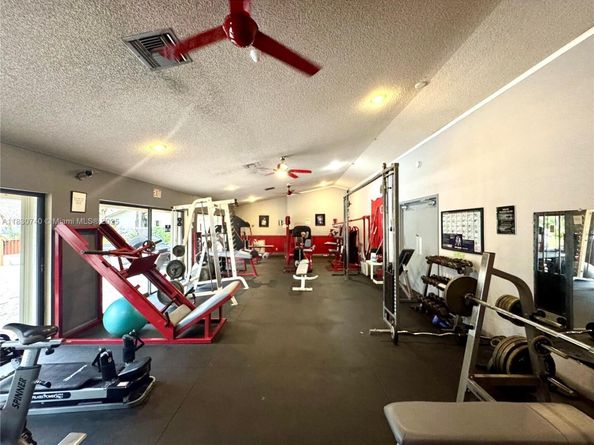 3078 S Oakland Forest Dr 601, Oakland Park FL 33309