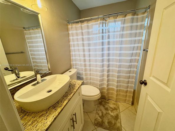 3078 S Oakland Forest Dr 601, Oakland Park FL 33309