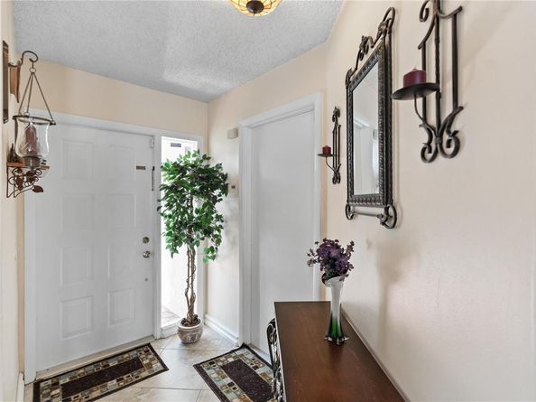 9815 NW 5th Place, Plantation FL 33324