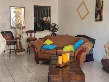 1301 NE Miami Gardens Dr