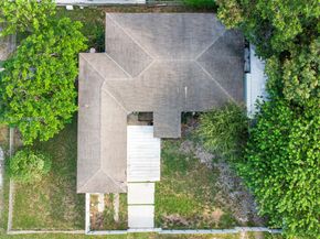7190 NW 21st Ave, Miami FL 33147