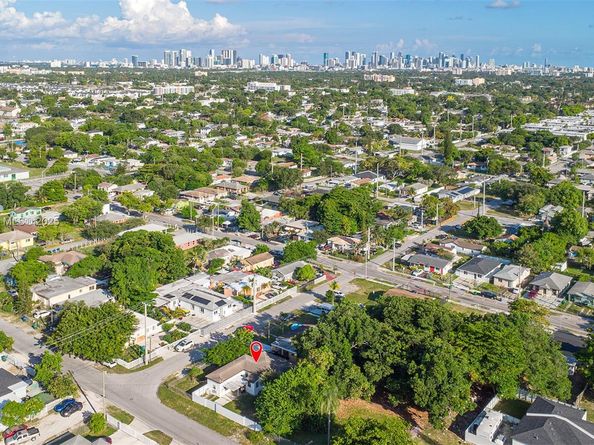 7190 NW 21st Ave, Miami FL 33147