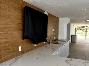 770 Claughton Island Dr 1503, Miami FL 33131