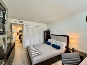 770 Claughton Island Dr 1503, Miami FL 33131