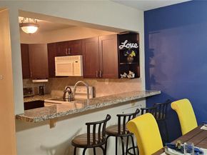 5835 Washington St 49, Hollywood FL 33023