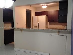 5835 Washington St 49, Hollywood FL 33023