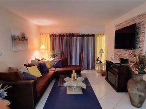 5835 Washington St 49, Hollywood FL 33023