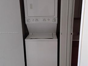 5835 Washington St 49, Hollywood FL 33023