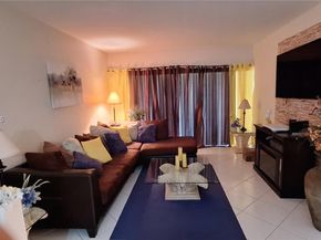 5835 Washington St 49, Hollywood FL 33023