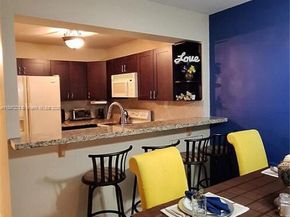 5835 Washington St 49, Hollywood FL 33023