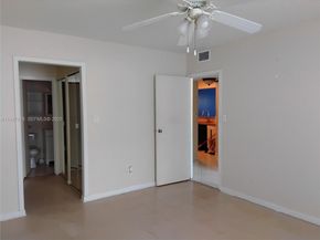 5835 Washington St 49, Hollywood FL 33023