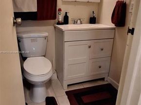 5835 Washington St 49, Hollywood FL 33023