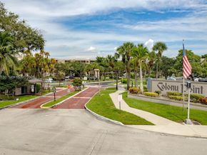 900 Colony Point Cir 317, Pembroke Pines FL 33026