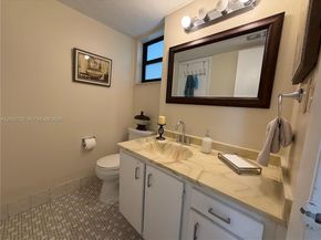 900 Colony Point Cir 317, Pembroke Pines FL 33026