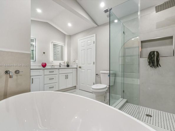 22708 Meridiana Dr, Boca Raton FL 33433