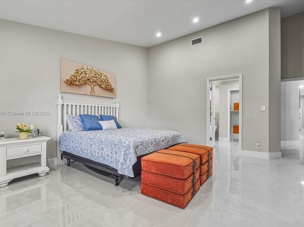 22708 Meridiana Dr, Boca Raton FL 33433