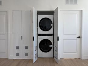 1037 NW 2nd St, Miami FL 33128