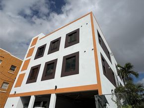 1037 NW 2nd St, Miami FL 33128