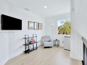 13420 SW 2nd St, Miami FL 33184