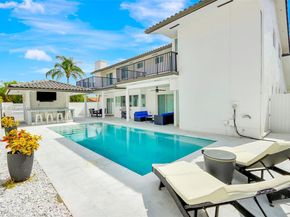 13420 SW 2nd St, Miami FL 33184