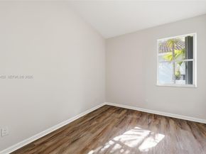 3059 Laurel Ridge Cir, Riviera Beach FL 33404