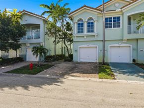 3059 Laurel Ridge Cir, Riviera Beach FL 33404