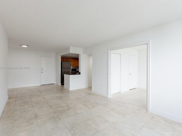 1621 Bay Rd 604, Miami Beach FL 33139