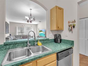 4266 SW 10th Pl, Deerfield Beach FL 33442