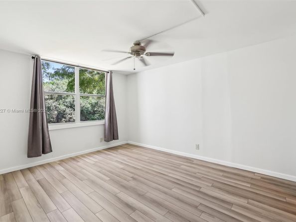 101 Royal Park Dr 1D, Oakland Park FL 33309
