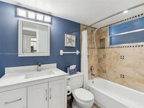 101 Royal Park Dr 1D, Oakland Park FL 33309