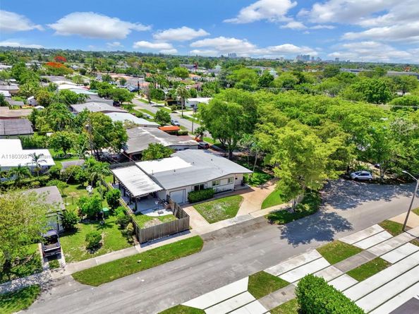 9491 SW 54th St, Miami FL 33165