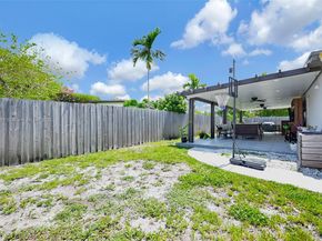 9491 SW 54th St, Miami FL 33165