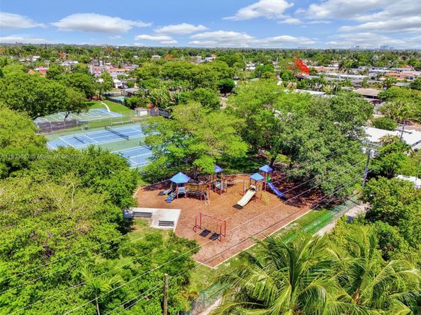 9491 SW 54th St, Miami FL 33165