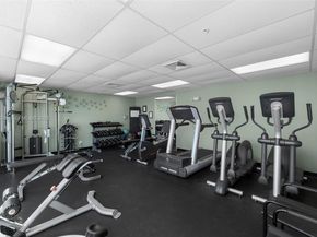 1401 SW 22nd St 1401, Miami FL 33145