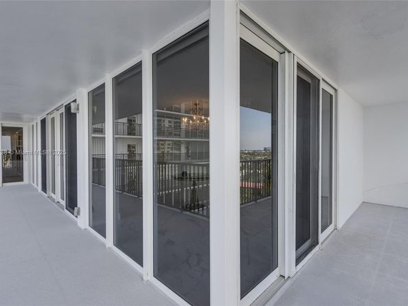 4280 Galt Ocean Dr 8F, Fort Lauderdale FL 33308