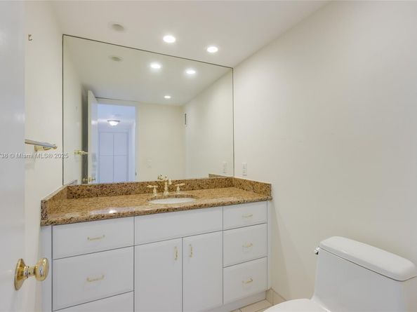 4280 Galt Ocean Dr 8F, Fort Lauderdale FL 33308