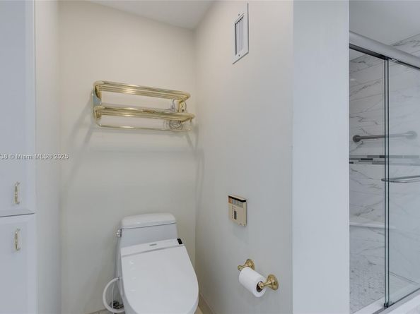 4280 Galt Ocean Dr 8F, Fort Lauderdale FL 33308