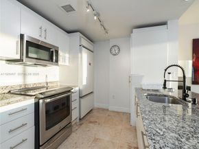 10275 Collins Ave 527, Bal Harbour FL 33154