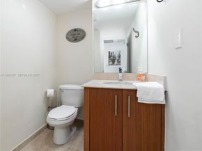 10275 Collins Ave 527, Bal Harbour FL 33154