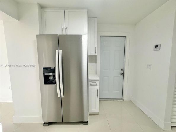 5740 Freedom St, Hollywood FL 33021