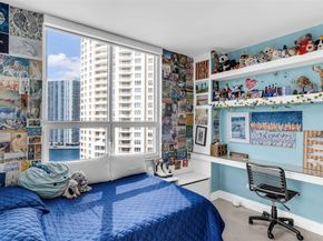 808 Brickell Key Dr 1808, Miami FL 33131