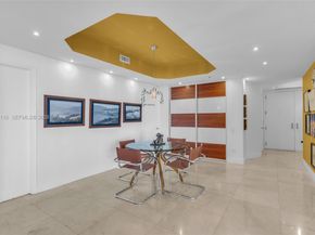 808 Brickell Key Dr 1808, Miami FL 33131